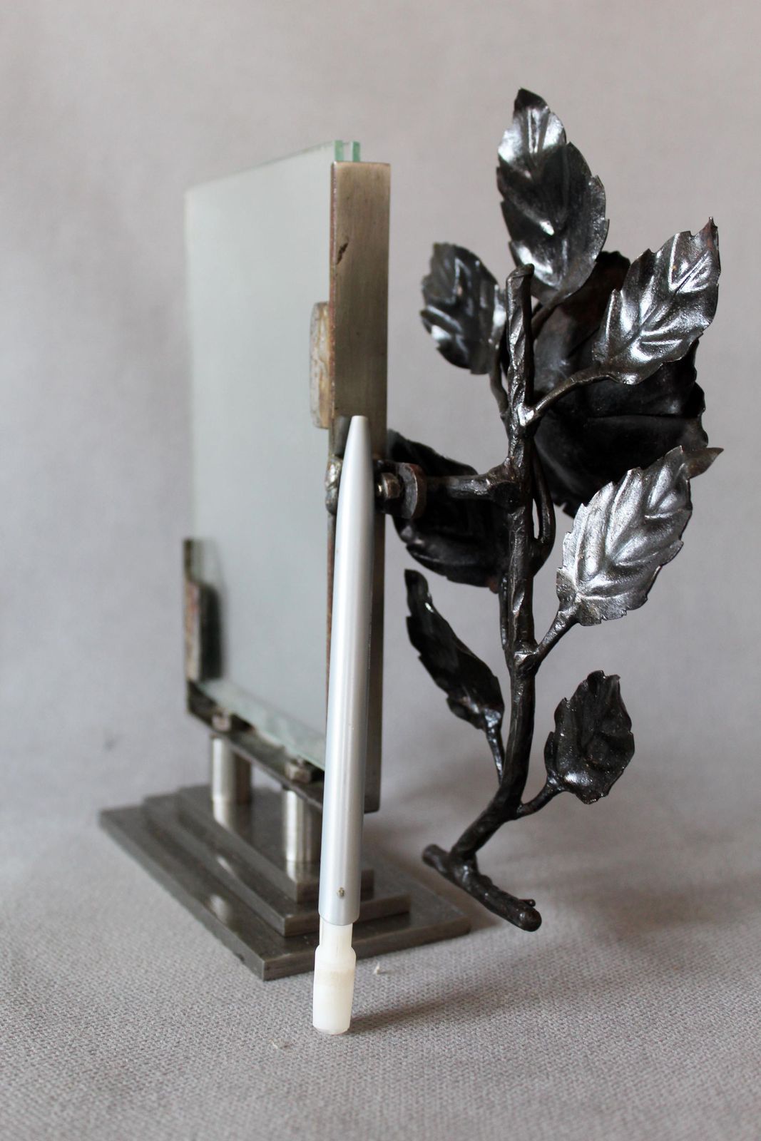 Vintage Art Deco Picture Frame, Forged 3d Rose Flower, Heavy Metal Iron Base, Two Glass Sheets, Table Photo Frame, Circa 1930s, Art Frame photo vinterior