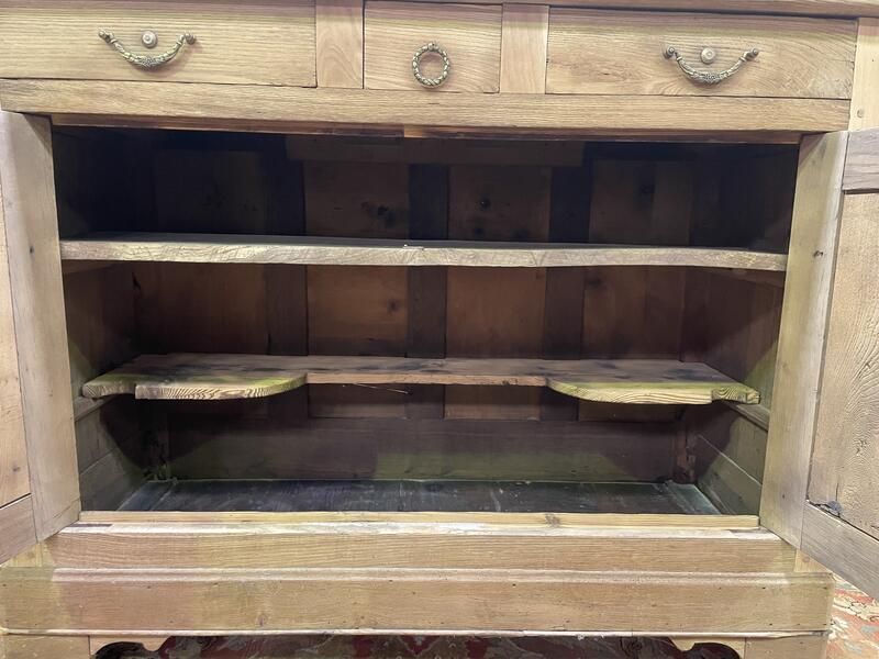 Buffet époque Louis Philippe En Chêne Aéro Gommé photo furniture