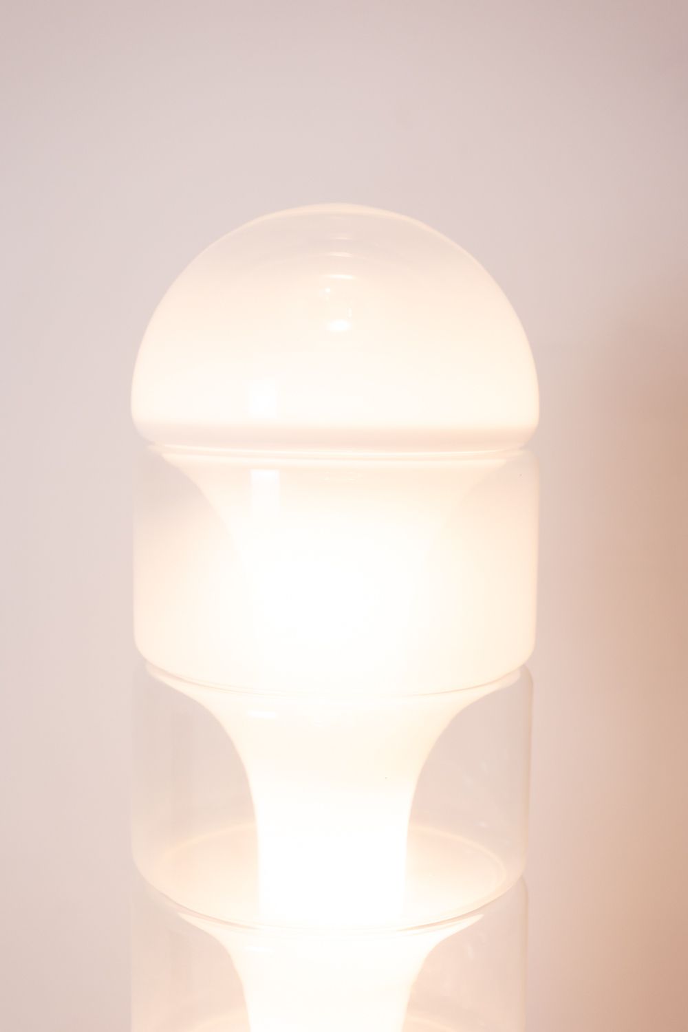Carlo Nason. “Column” Floor Lamp In Opalescent Glass. 1970s/80s. photo Lighting