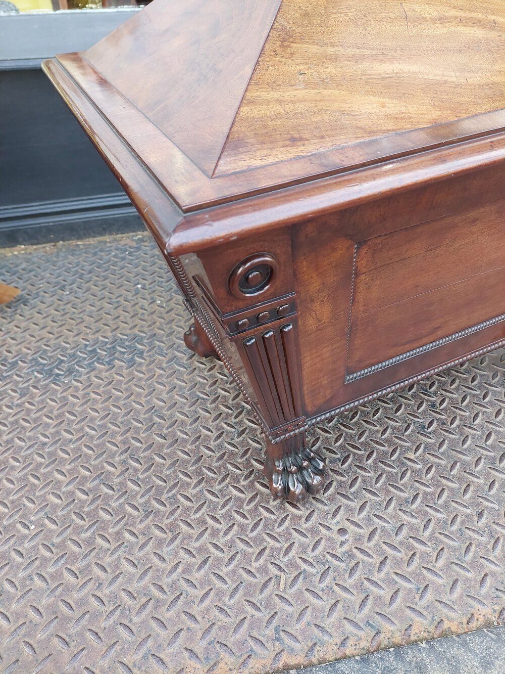 Late Regency Mahogany Sarcophagus Cellarette photo 2450.0