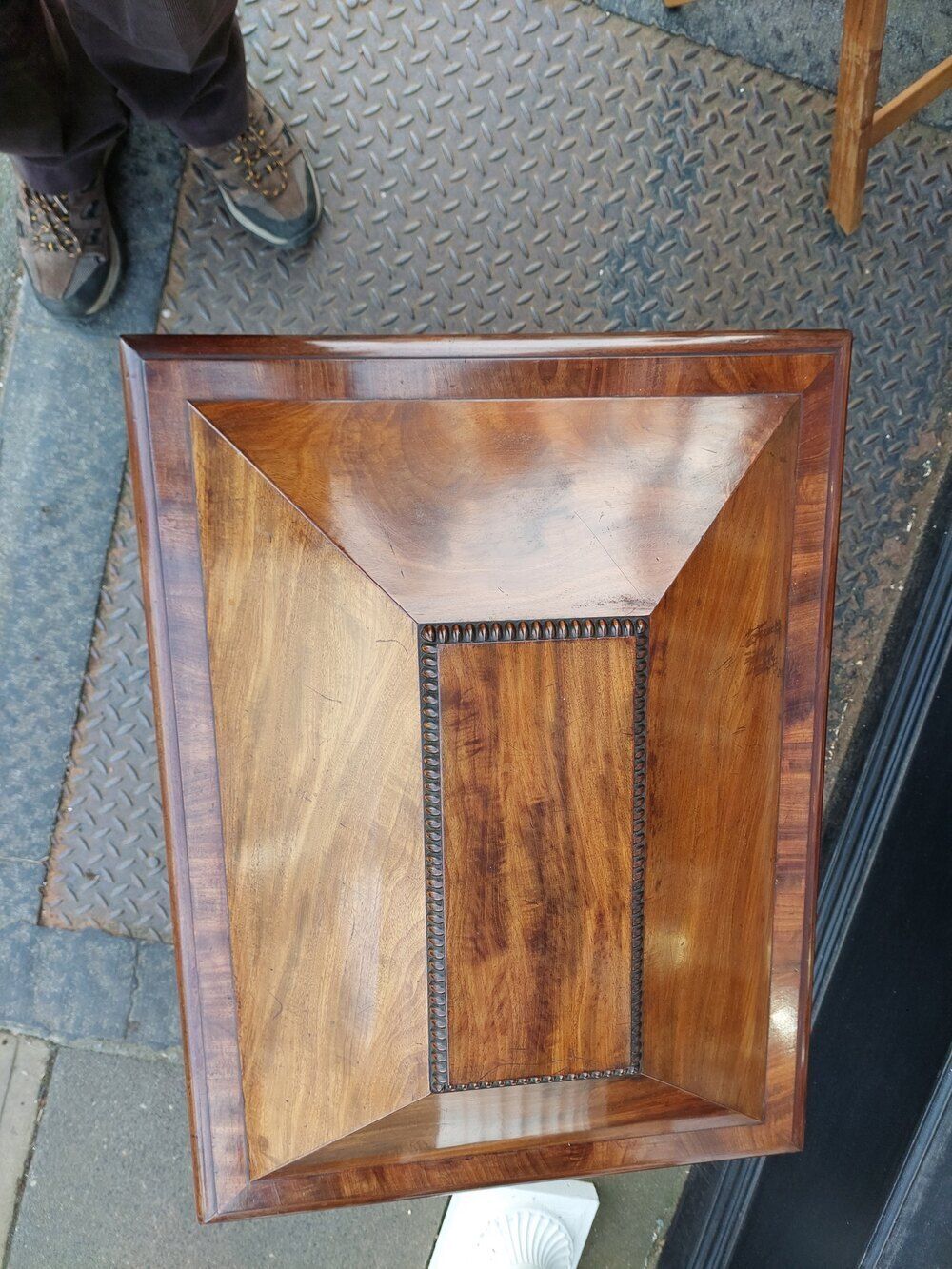 Late Regency Mahogany Sarcophagus Cellarette photo vinterior