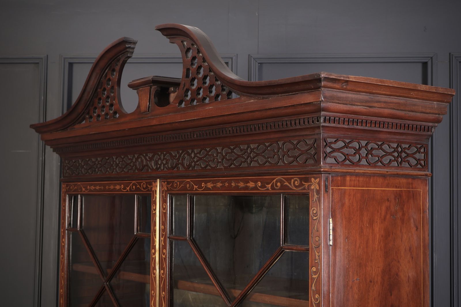 photo furniture Rare George III Marquetry Inlaid Mahogany Bookcase