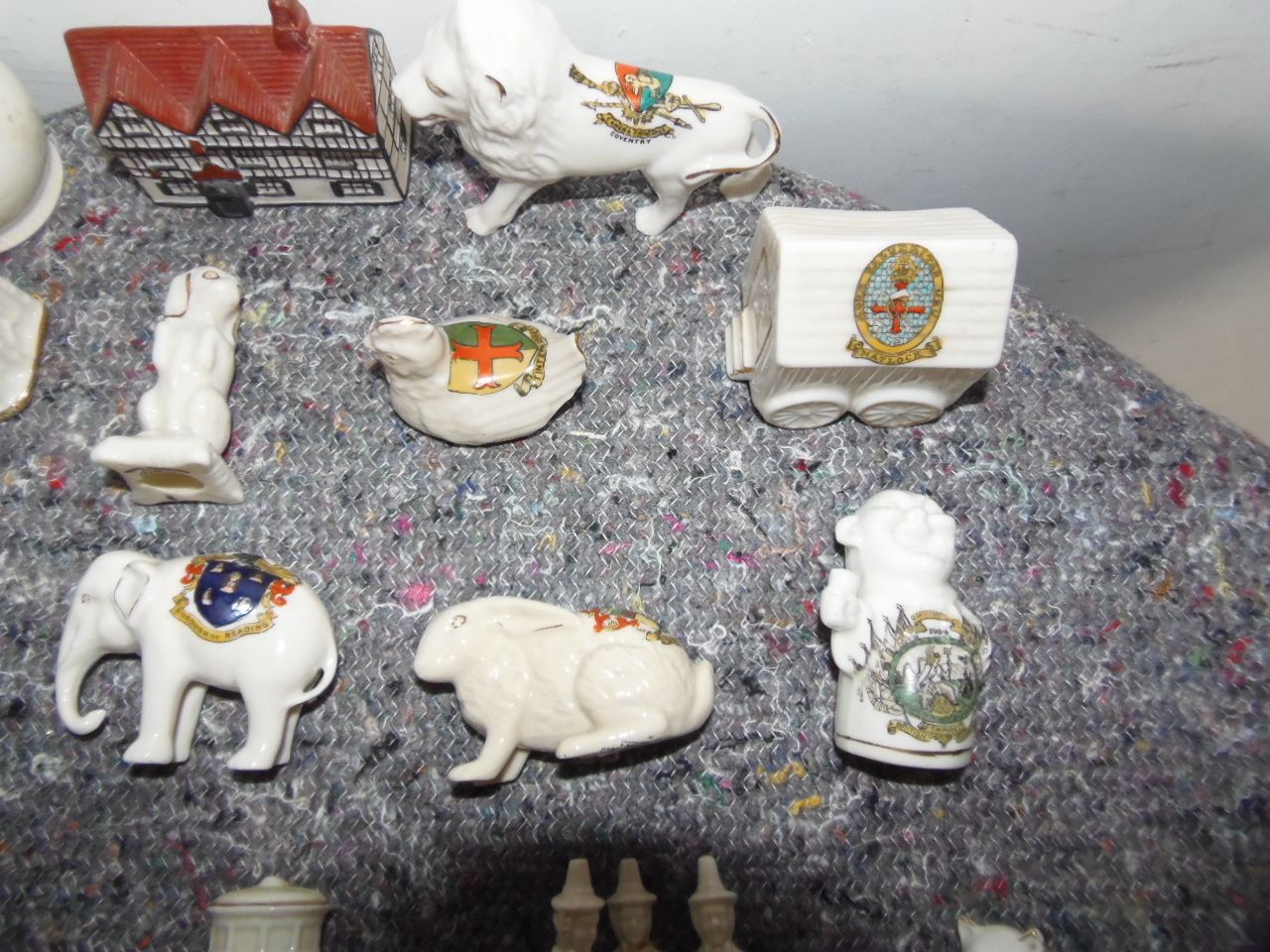 photo vinterior Crested China Wares Goss .Etc .