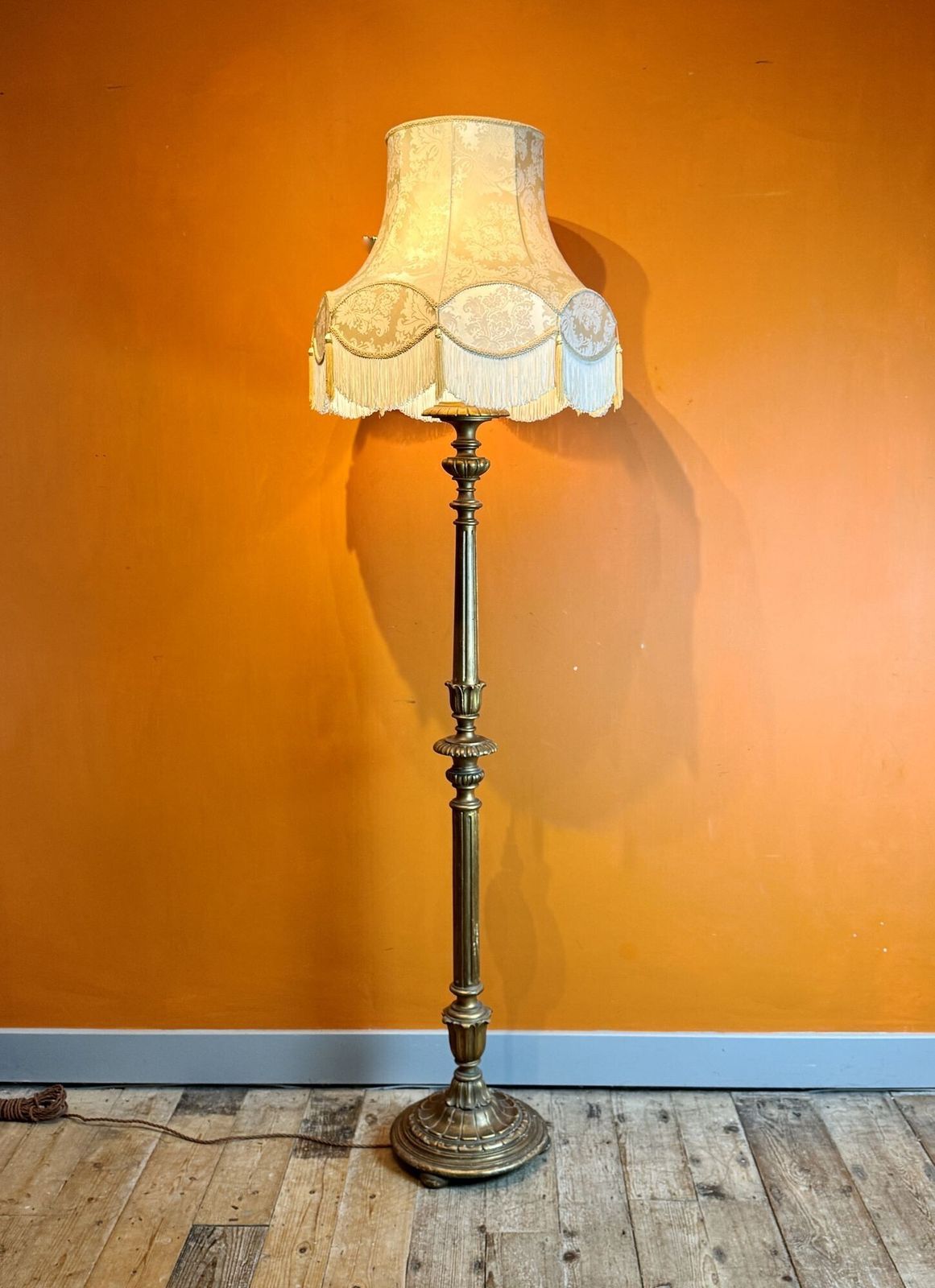 Vintage Italian Giltwood Floor Lamp photo furniture