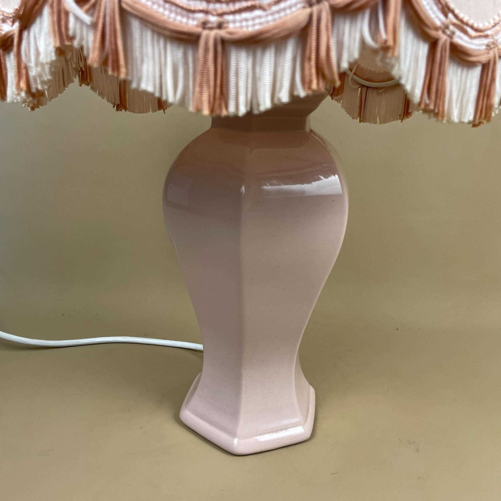 Vintage Ceramic Pale Pink Lamp Bedside Table Light Round Hexagon Retro Cottage Pottery Lampshade Shade Tassel Fringe Edge photo 75.0