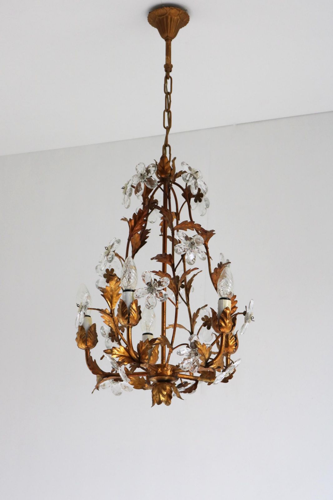 Mid Century Italiaanse Tole Kroonluchter Met Kristallen Bloemen – Hollywood Regency Hanglamp, Ca. Jaren 1950 photo buy