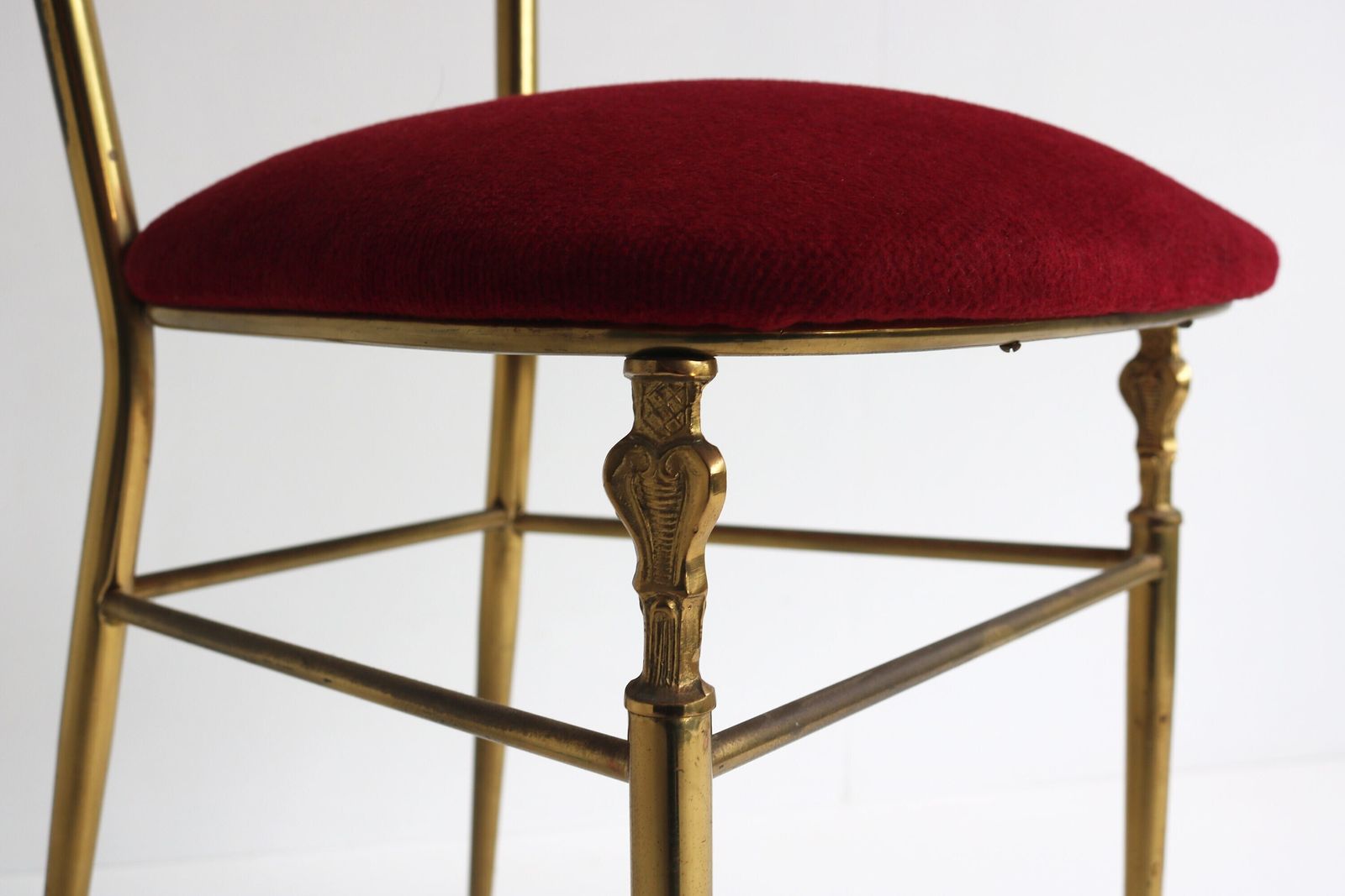 Brass Italian Mid Century Modern Side Chair By Chiavari, Dining Chair By Giuseppe Gaetano Descalzi Extra High Backed Hollywood Regency 1960s photo vinterior
