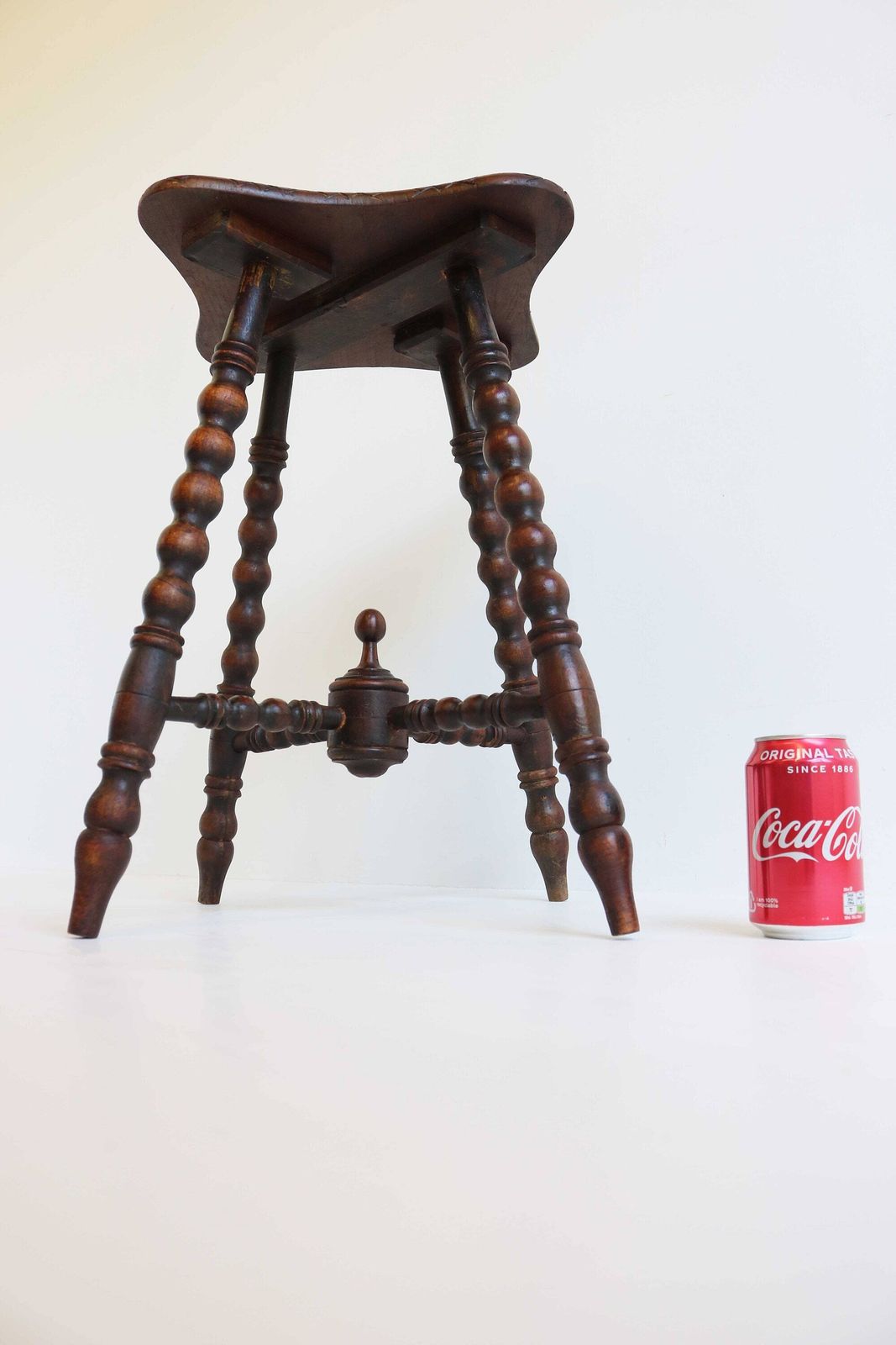 photo furniture English Oak Stool, 19th Century Antique Victorian Style Carved Wood Carved Stool Bobbin Stool Side Table Kettle Stand Craftsmanship