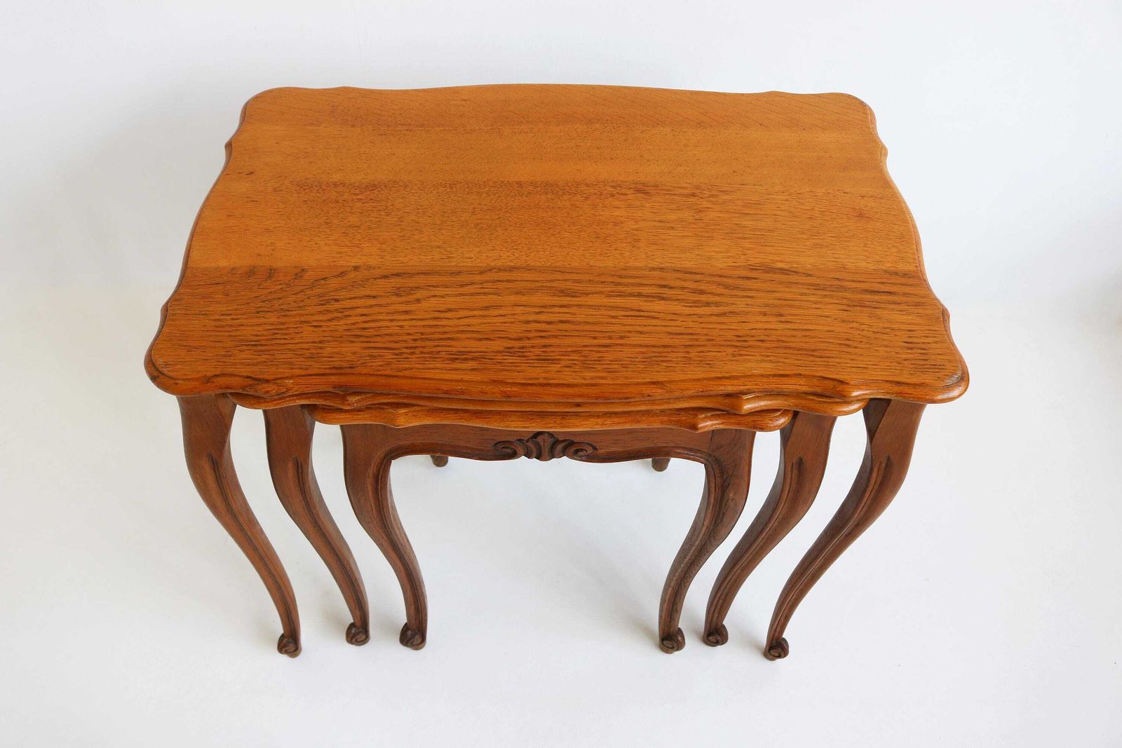 Vintage French Nesting Tables – Louis XV Style Oak Set Of 3 Ca. 1960s photo vinterior