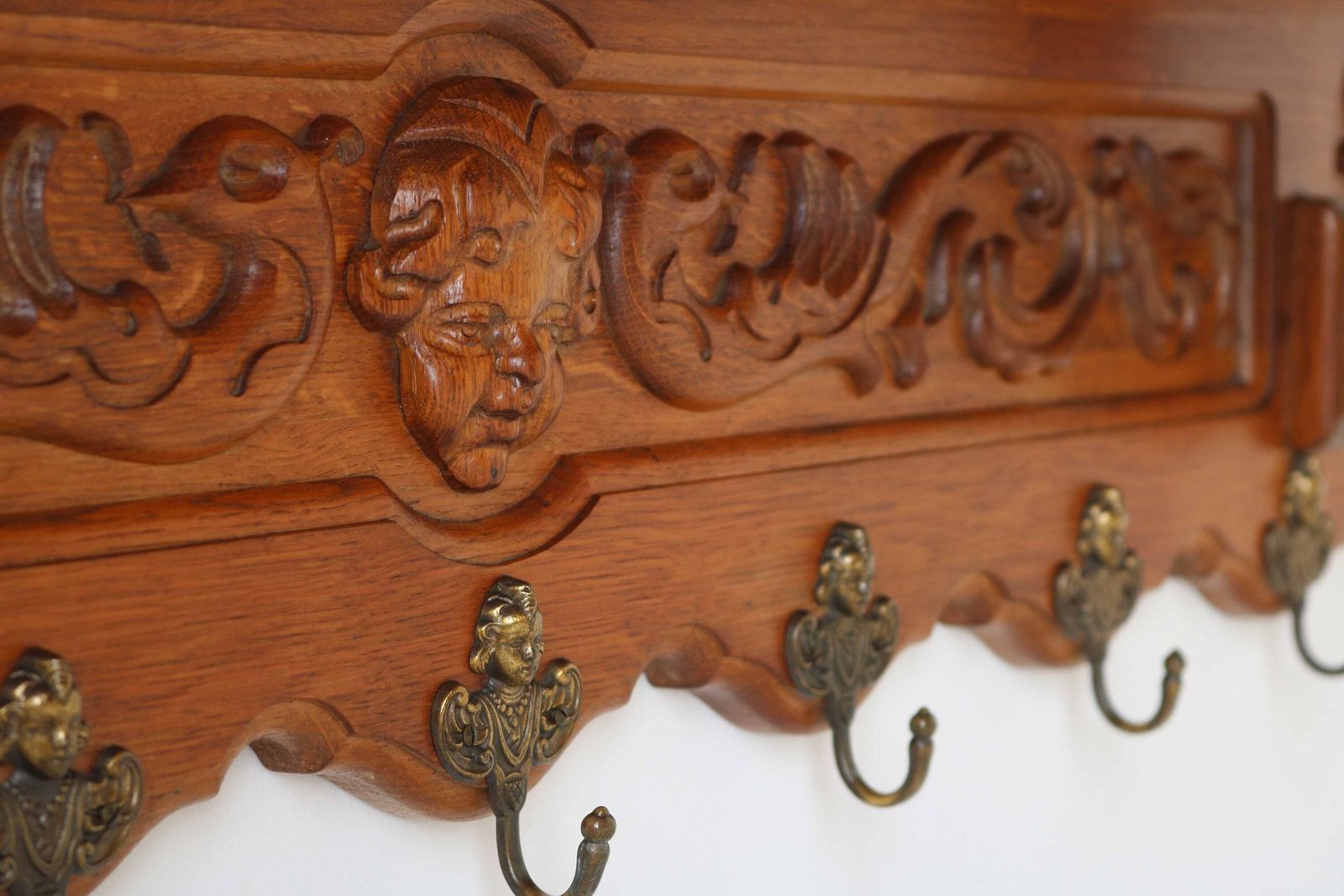 Carved Cherub Oak Coat Hat Scarf Wall Rack Hanger Angel Brass Hooks French Louis XV Mid Century Kitchen Rack Book Shelf Country Farmhouse photo buy