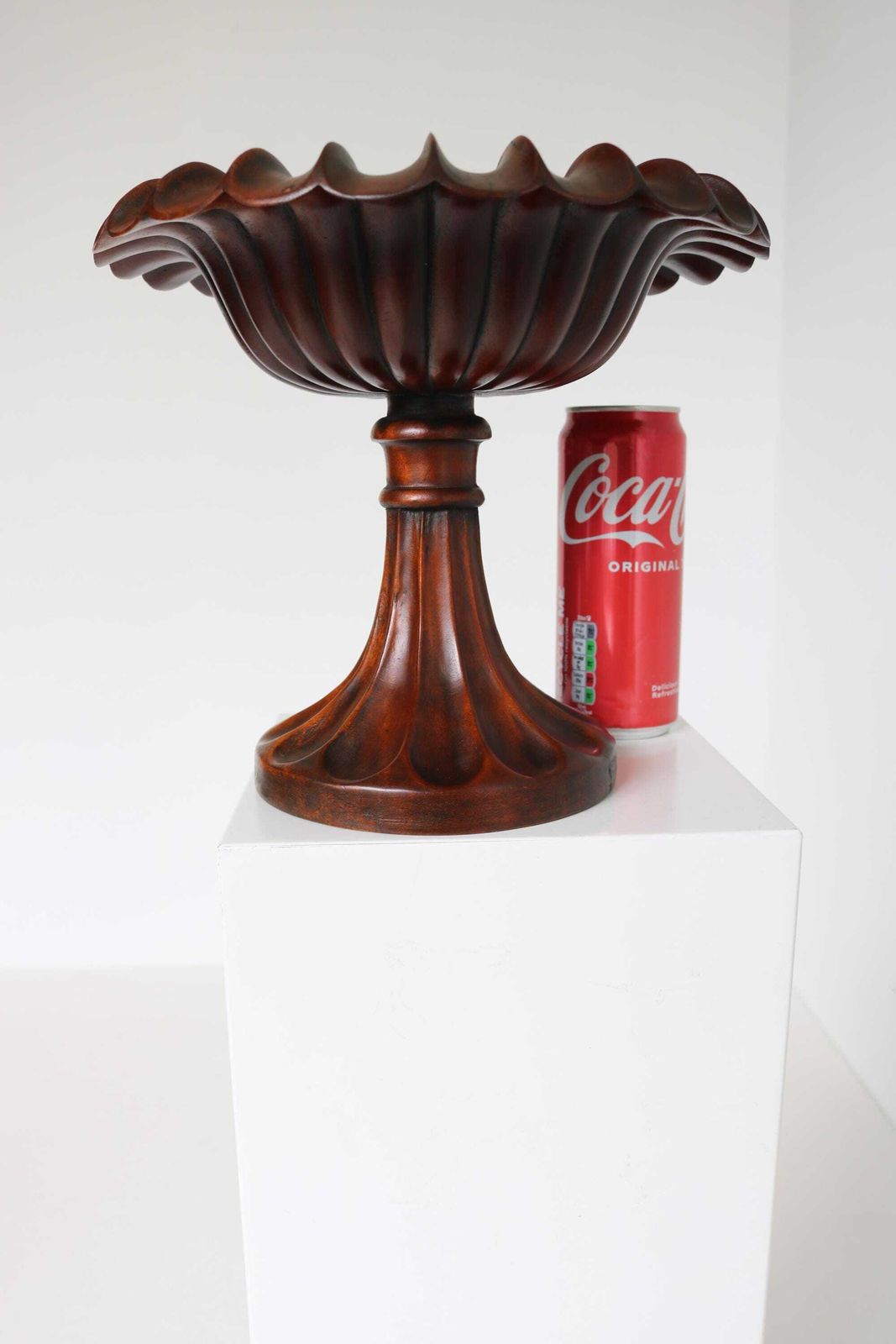 Antiek Engelse Treenware Tazza – Met De Hand Gesneden Houten Schaal Op Voetstuk Met Geschulpte Rand & Patina – 19e Eeuw photo vintage