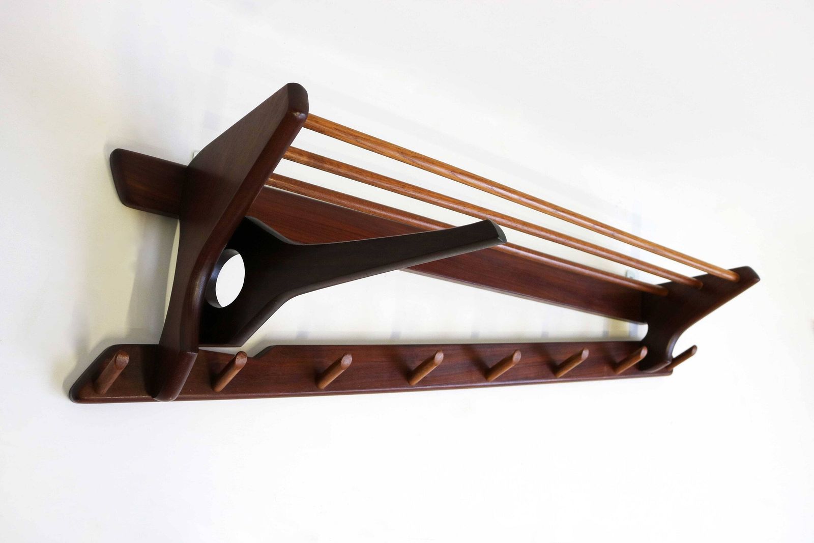 Midcentury Design Solid Teak Wardrobe Entryway Shelf Coatrack Hatrack Hall Rack Coathanger Coat Stand Dutch Design Electrimeufa 60s Retro photo vinterior