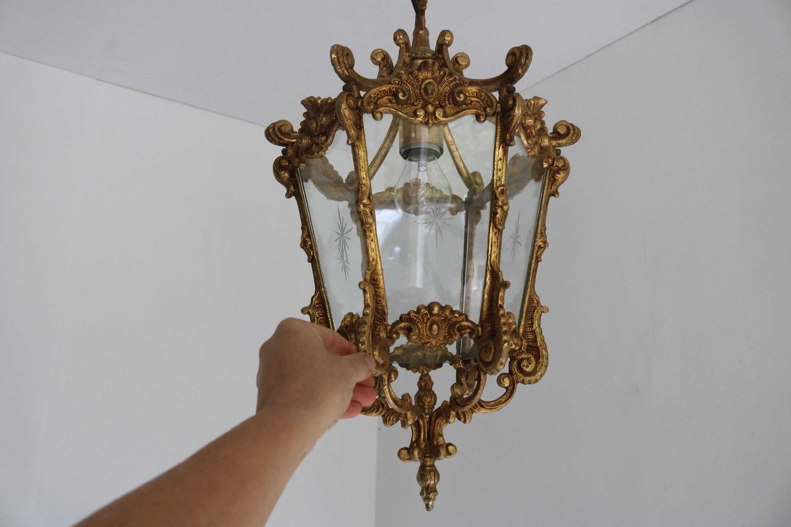 Antique Style French Hanging Lantern Louis XV Style Casted Brass & Etched Starburst Glass Hall Light Vestibule Lantern 1950 photo Lighting