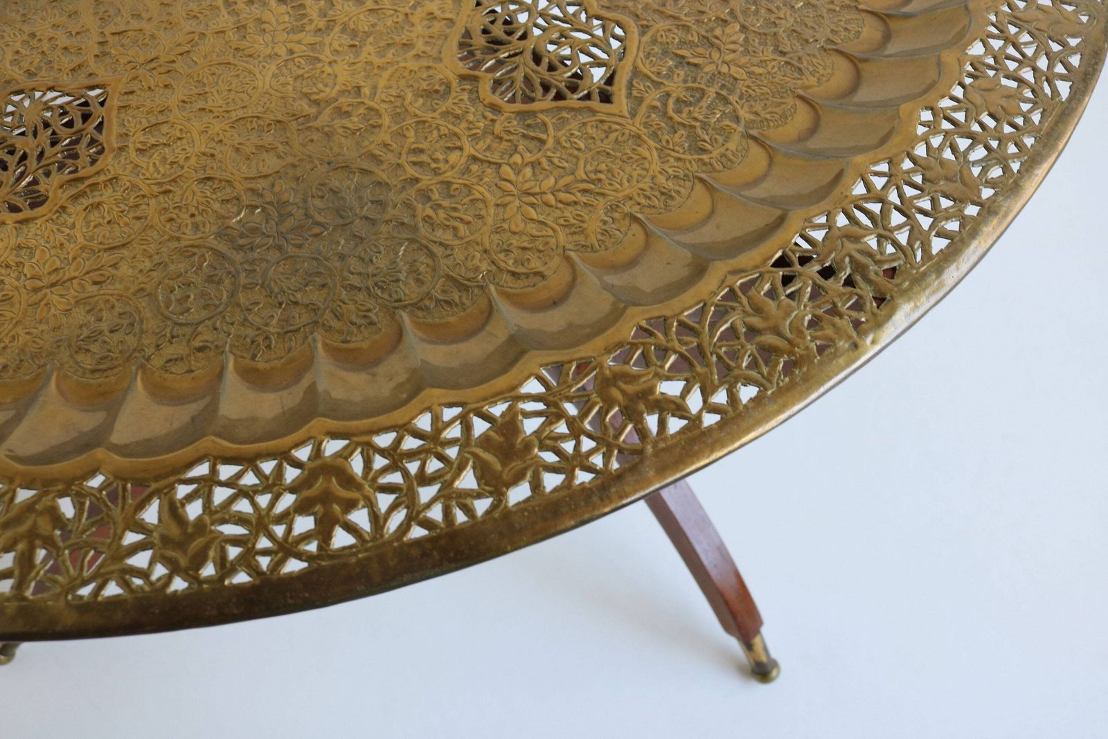Mid Century Modern Oval Brass Tea Tray Table Moroccan Coffee Table With Spider Leg Base 1960s Carlo Di Carli Style Boho Chic 2 Piece Set photo 1703.0