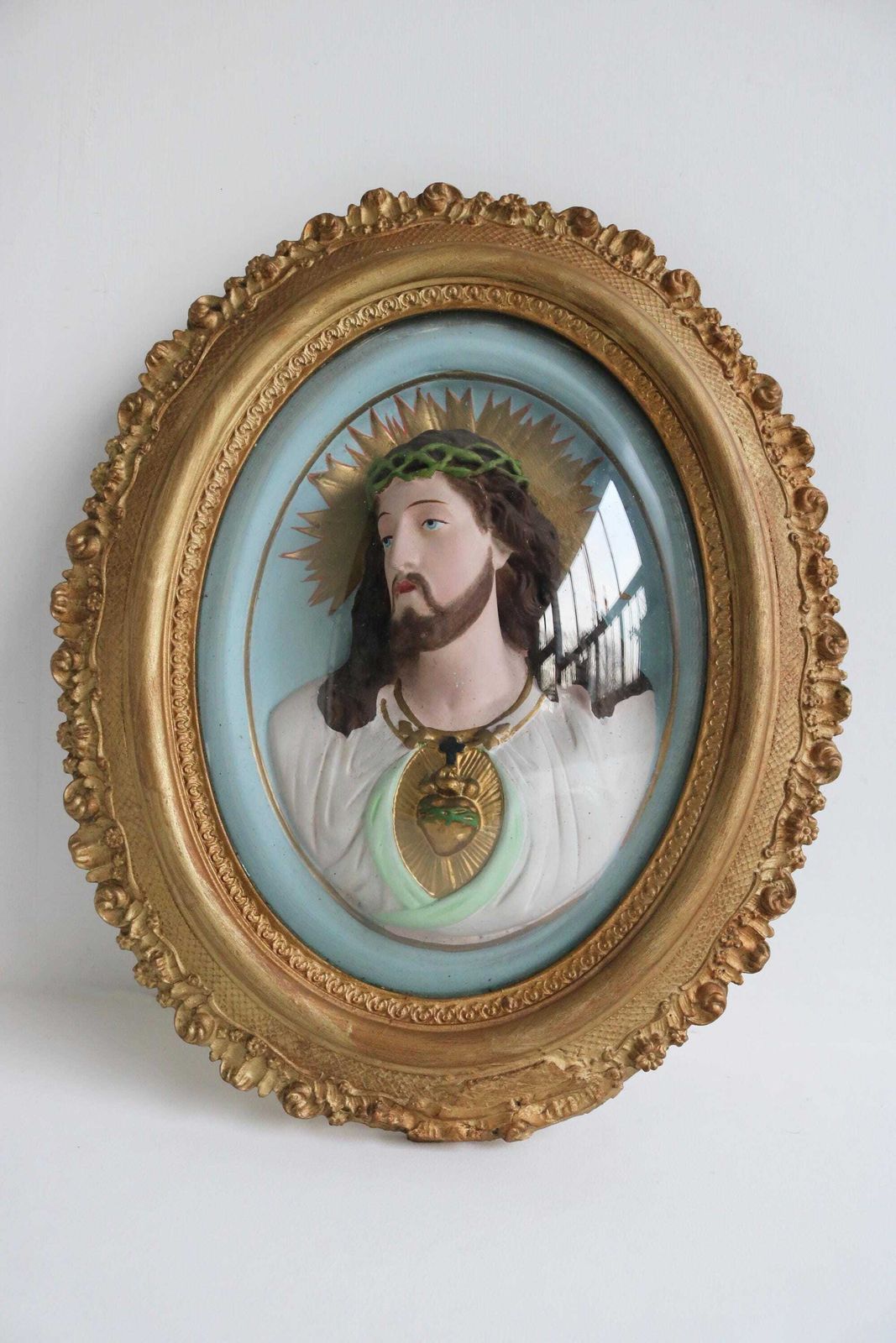 Couple Antique French Victorian Religious Jesus Christ And Virgin Mary Secret Heart Plaques Oval Plaster Wall Frames Convex Glass Domes 1900 photo 804.0