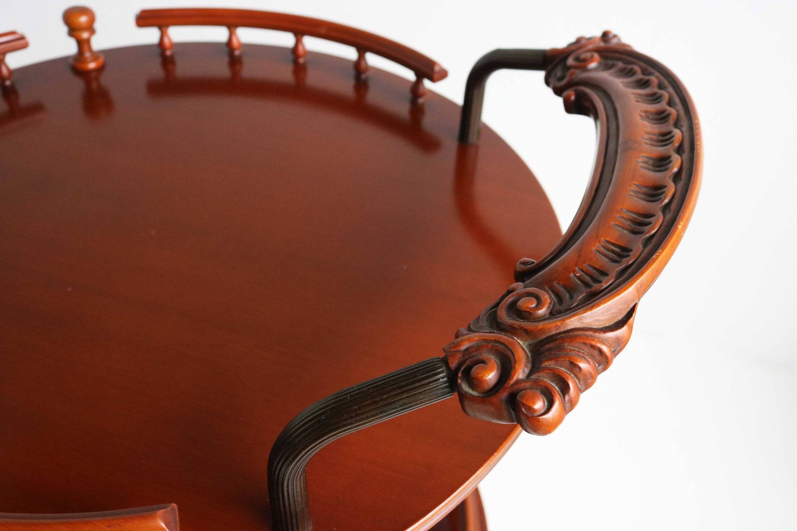Mid Century Round Rolling Bar Or Tea Cart, Swan Sculptures Vintage Wooden Serving Trolley Three Bottle Holder Side Table On Wheels 1960s photo vinterior