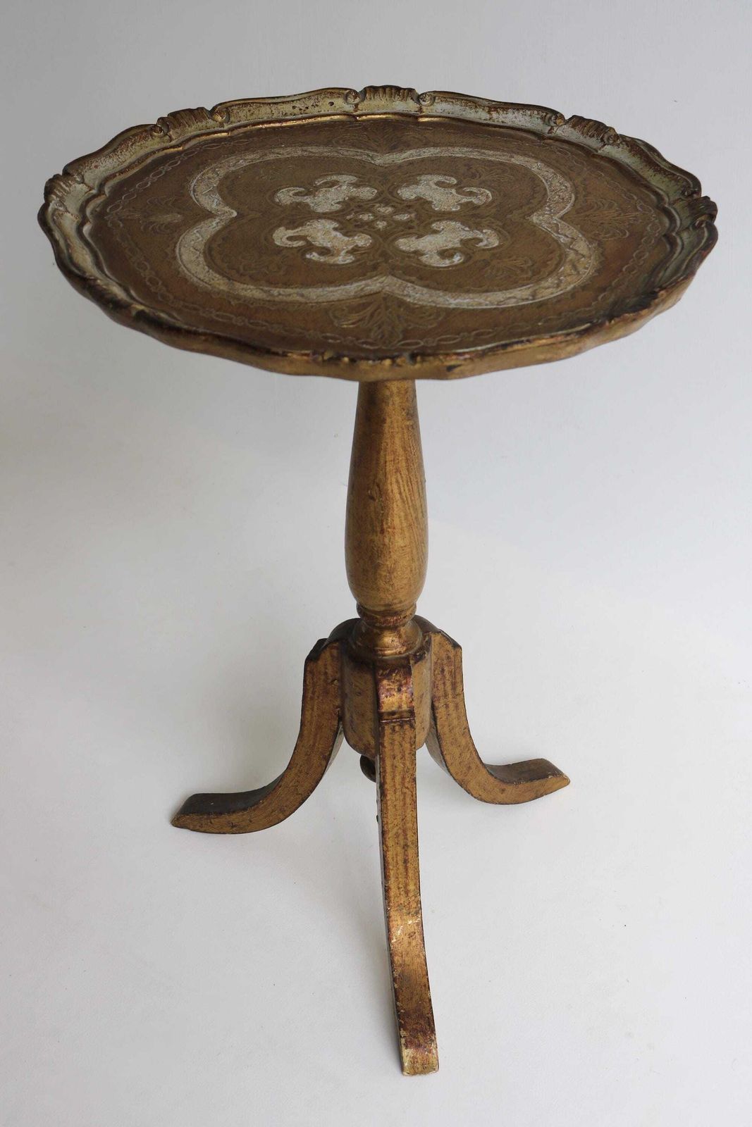 Florentine Additional Table Wine Table Midcentury Italian Side Table Sturdy Tripod Gold Cream Hollywood Regency 1960s Round Vintage Table photo furniture