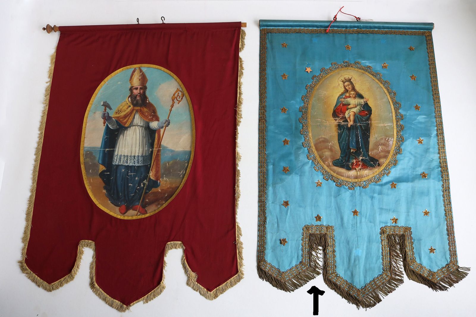 photo for sale Antique Religious Handmade Fabric Church Banner Of Mother Mary And Baby Jesus Old Procession Altar Wall Hanging Christianity Victorian Flag