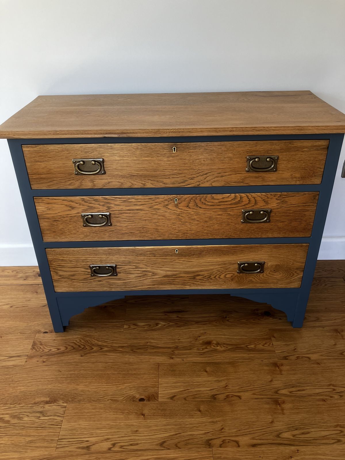 Oak Chest Of Drawers