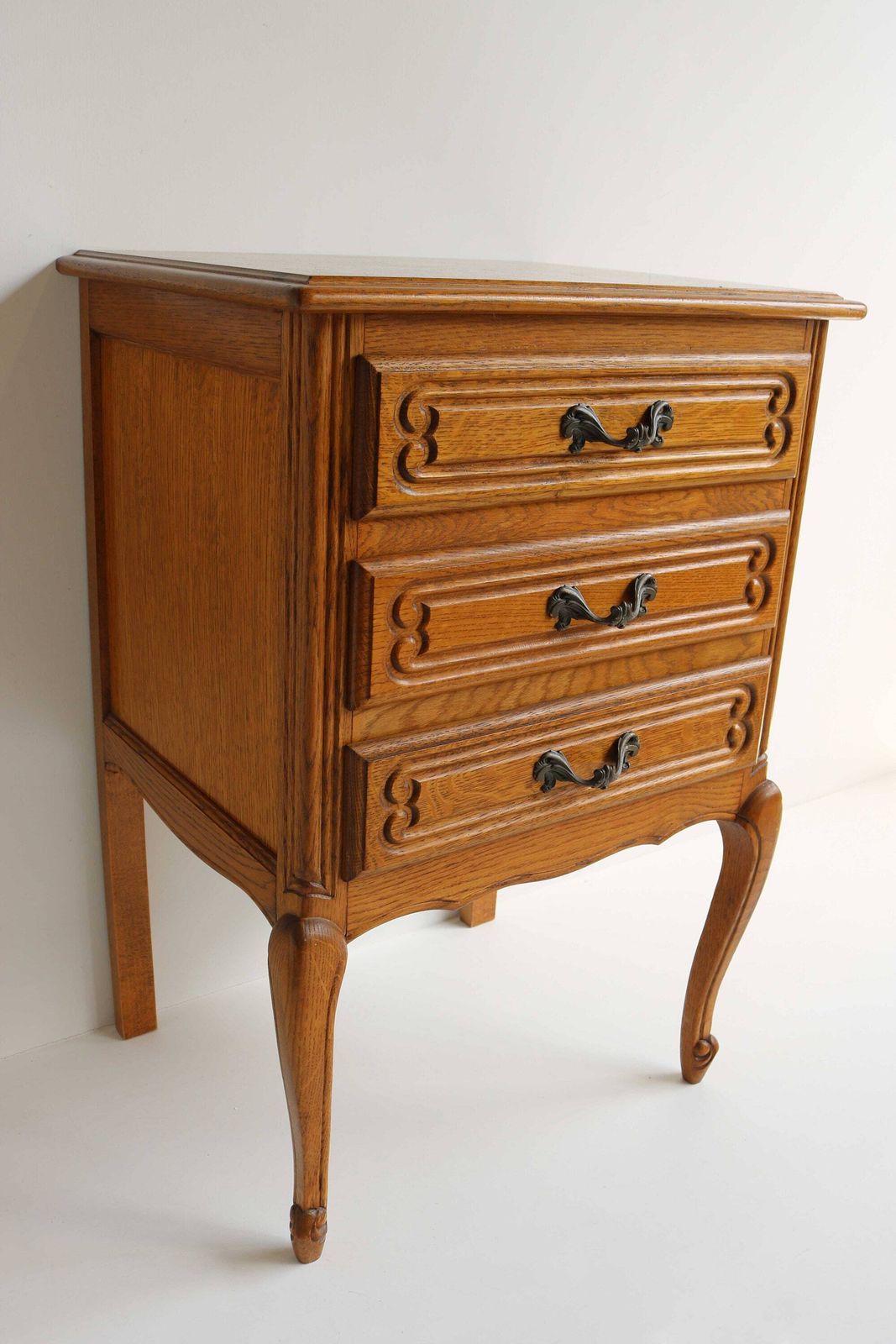 Mid Century Oak Wood Carved French Louis XV Style Louis Quinze Nightstand Three Drawer Cabinet Chest Of Drawers Romantic Antique Style 1960 photo for sale