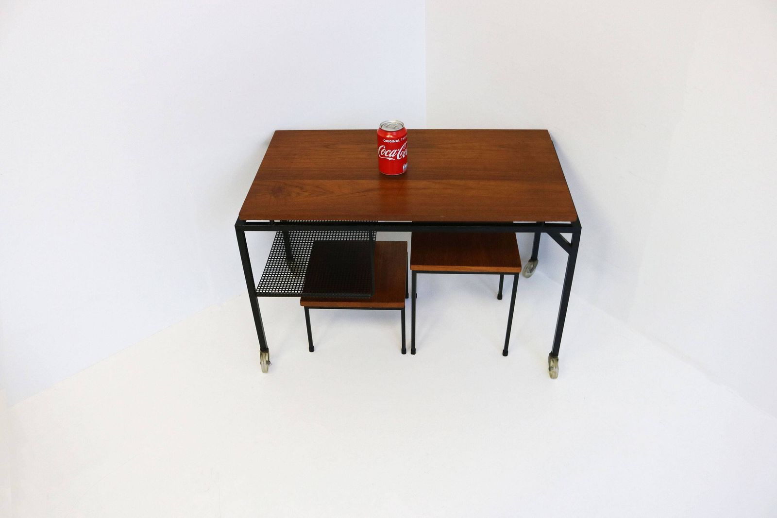 Mid Century Teak Metal Nestingtables Minimalistic Perforated Iron Sidetables Magazine Table Retro 1960 Design Cees Braakman Pastoe Style photo vinterior
