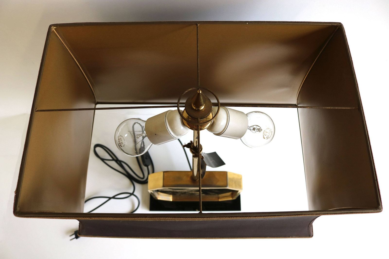 photo furniture 24 Kt Gold Plated& Brass Etched Hollywood Regency Style Glam Table Lamp George Matthias From Maho,Belgian 1970s Swan And Birds