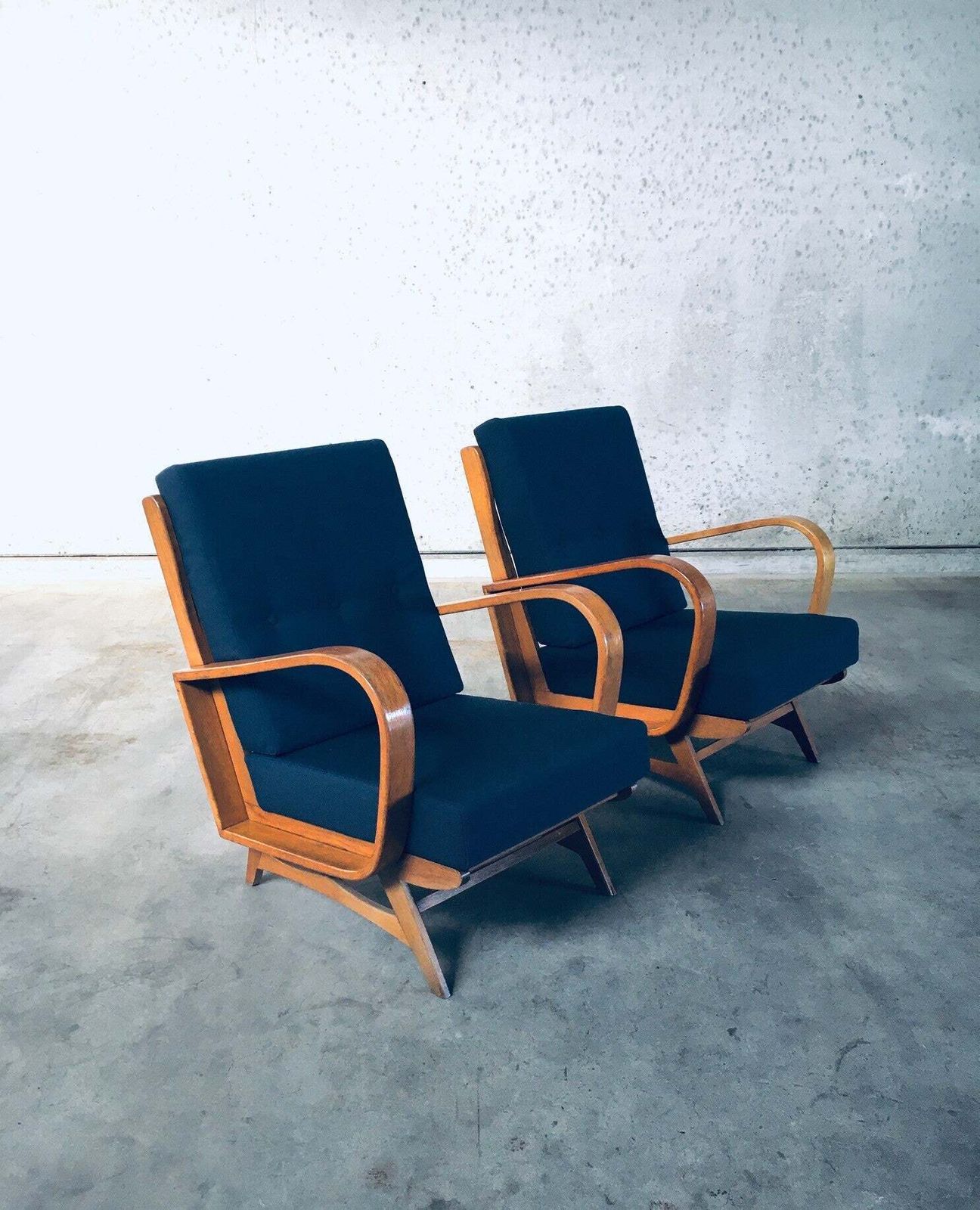 Midcentury Modern Design Bentwood Lounge Chairs, 1950's Belgium photo Furniture