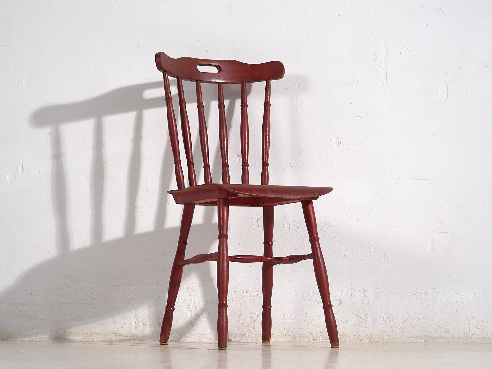 Antique Red Windsor Style Chair (C.1920) photo furniture