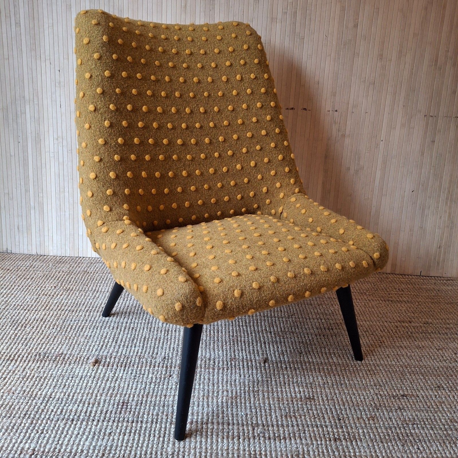 photo vintage Fab Vintage Retro Mcm Easy Lounge Chair Yellow Spotty Wool Black Atomic Legs
