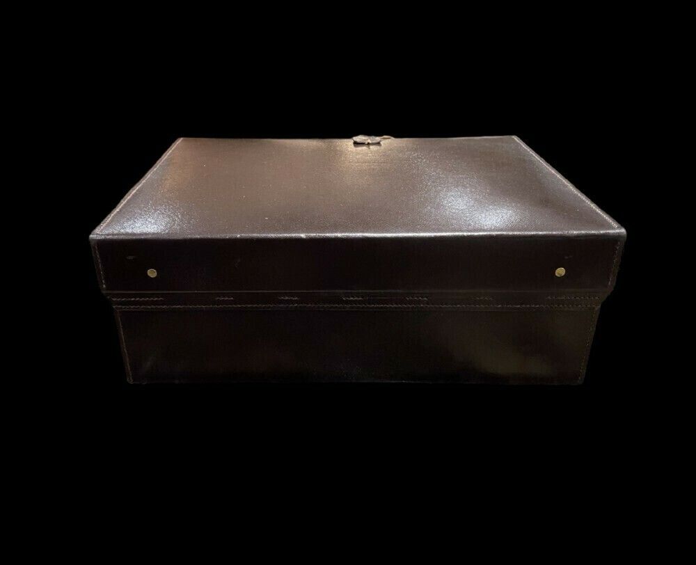 A Superb Quality Mappin & Webb Art Deco Vanity Case And Contents, 1933. photo for sale