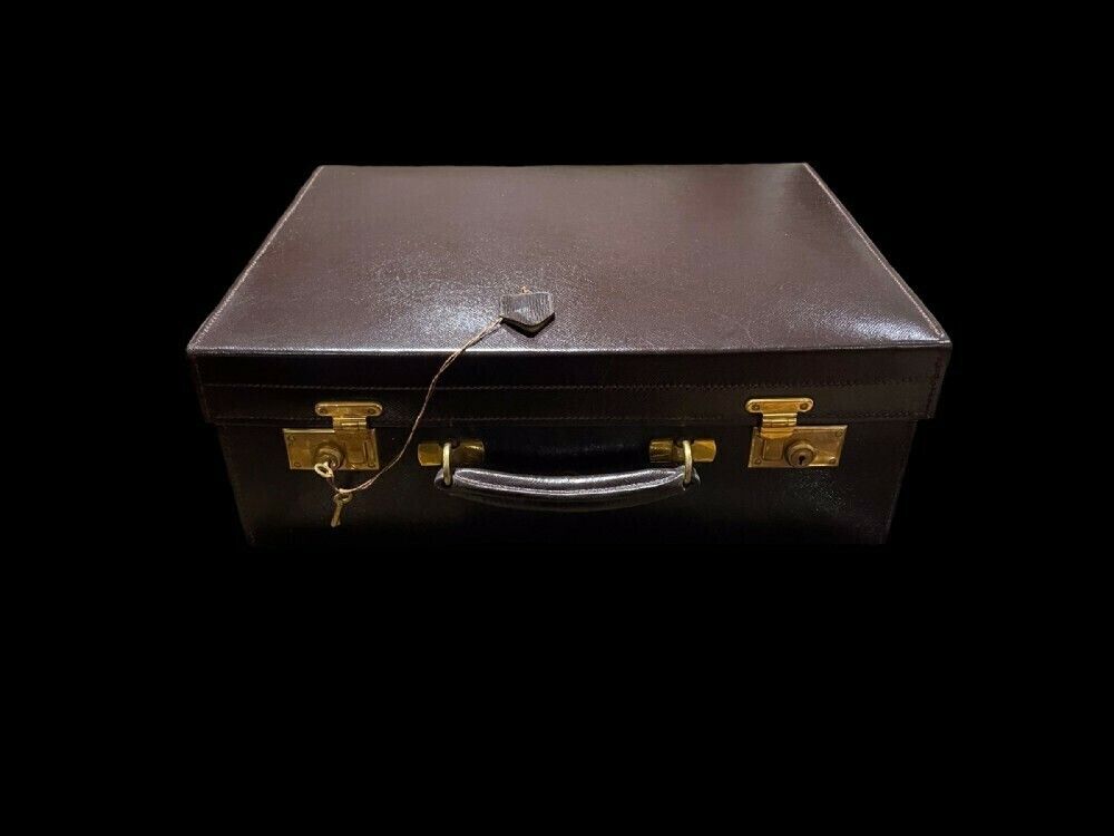 A Superb Quality Mappin & Webb Art Deco Vanity Case And Contents, 1933. photo 1750.0