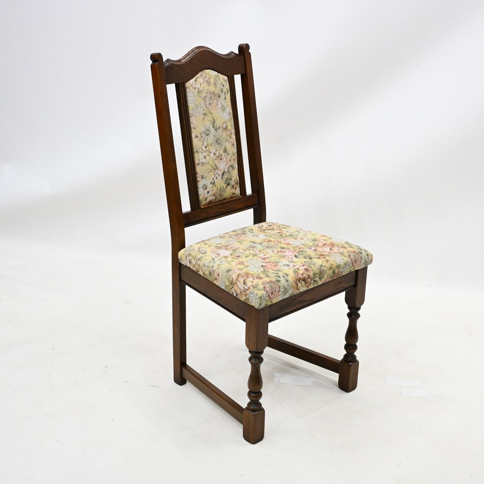 photo vintage 4 Old Charm Oak Dining Chairs Lancaster Range Tudor Brown Finish Free* Delivery