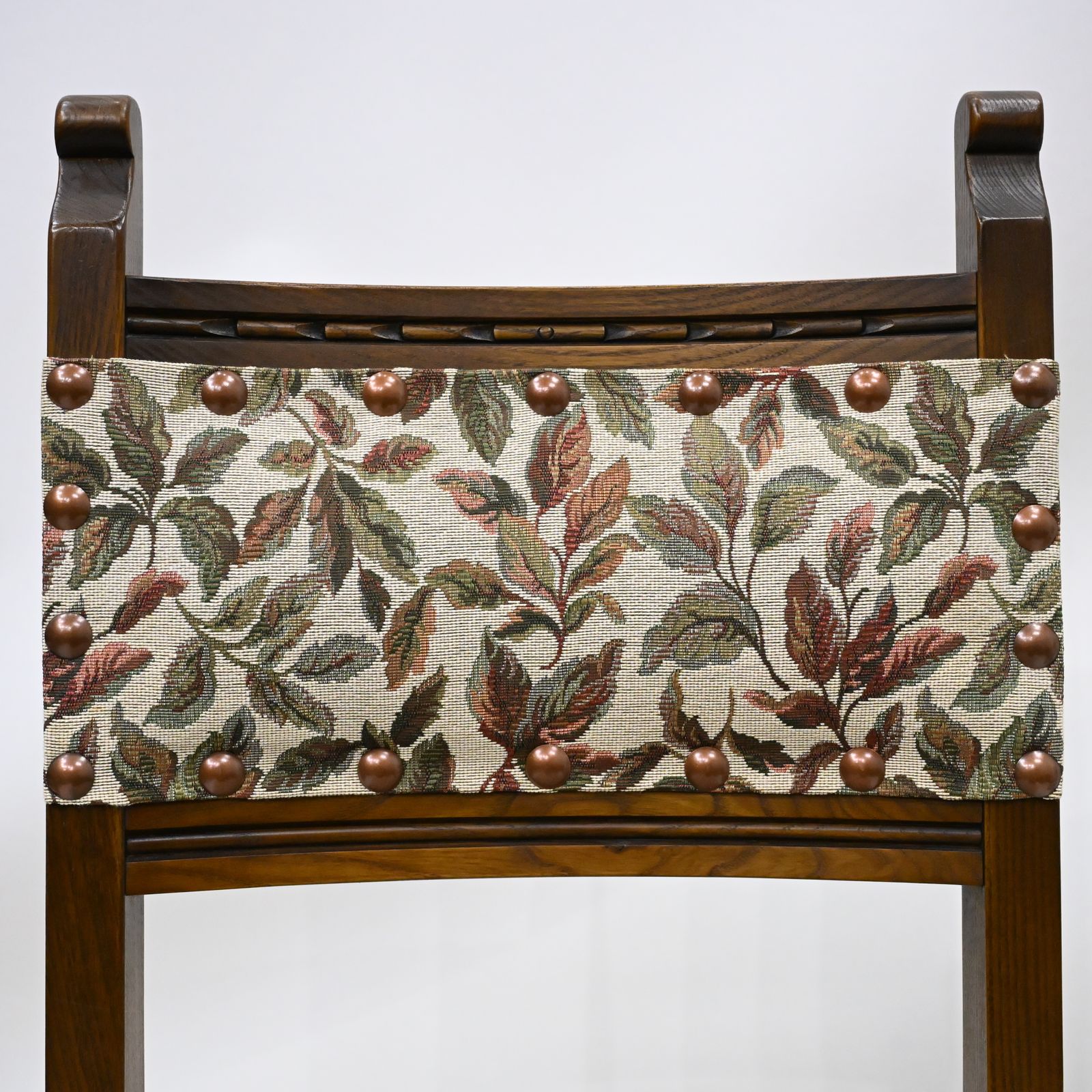 photo vinterior 6 Old Charm Dining Chairs Light Oak Studded Upholstery 2 Carver Free Uk Delivery