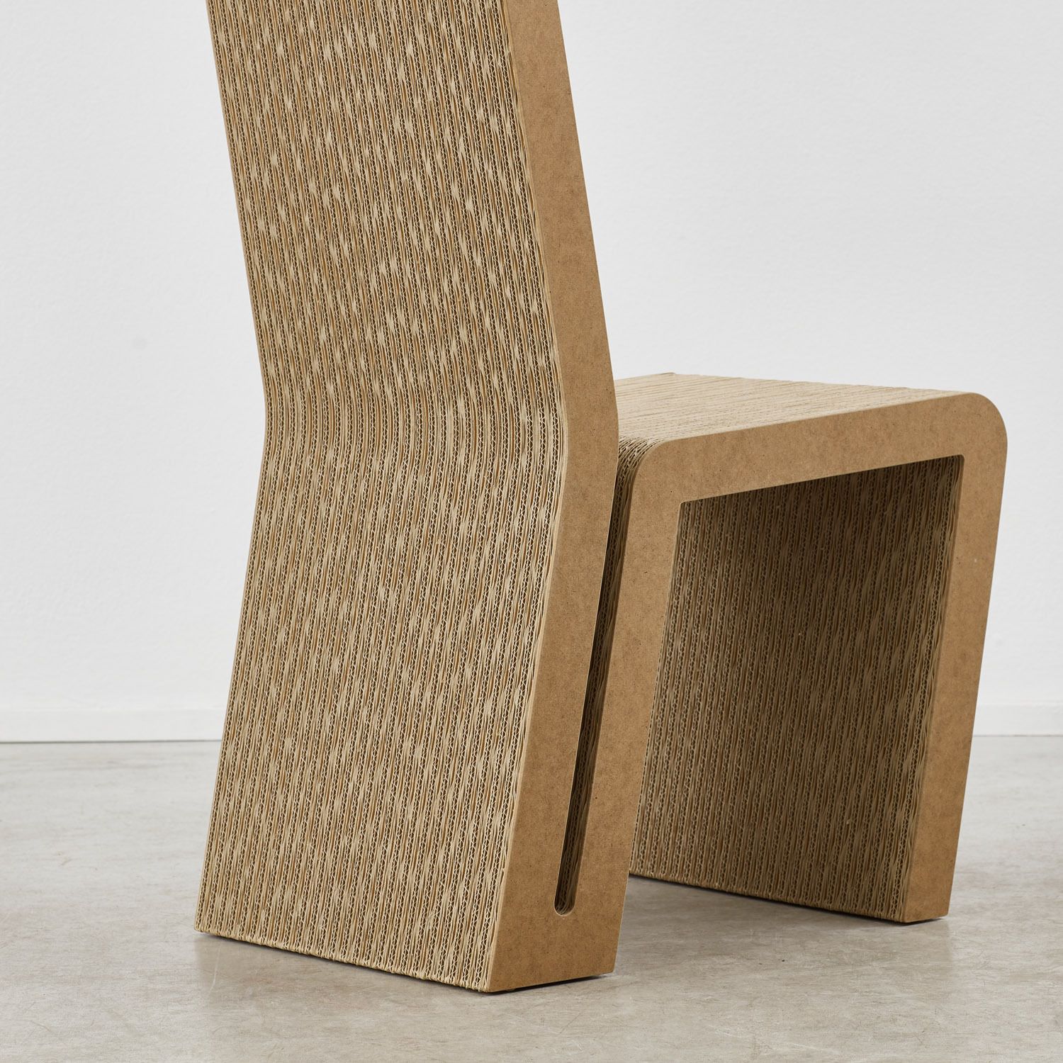 photo vinterior Set Of Four Frank Gehry Side Chairs Vitra, USA, 1972