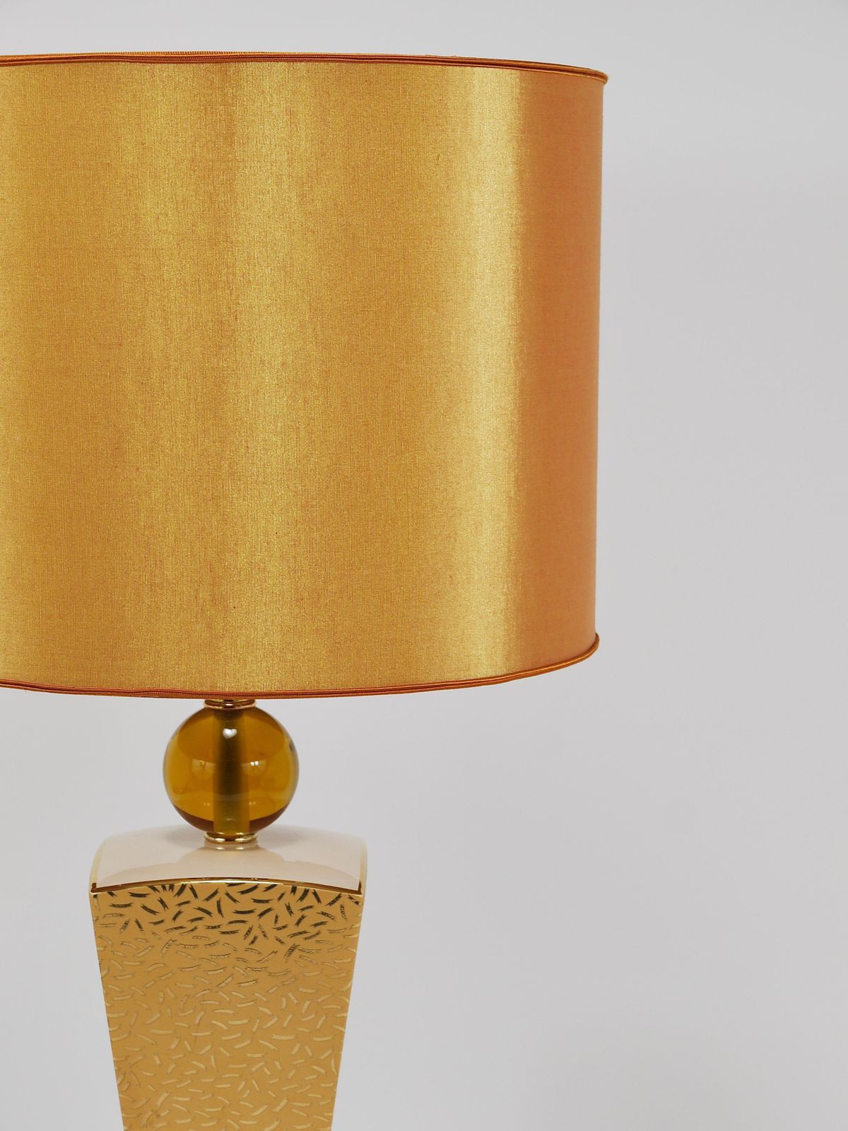 Post Modern Memphis & Art Deco Style Porcelain Table Or Side Lamp, Italy, 1980s photo buy