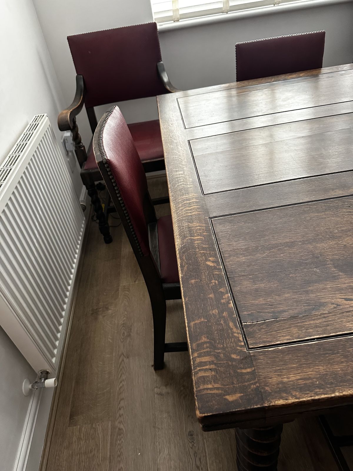 Dining Table With Extending Leaves And 6 Chairs 2 Of Which Are Carvers. All In Solid Oak. photo 150.0
