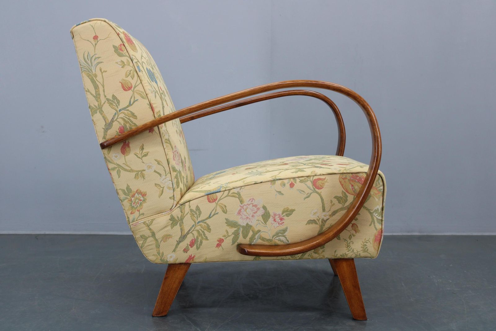 photo vinterior 1950s Refurbished Jindrich Halabala  Armchair, Czechoslovakia
