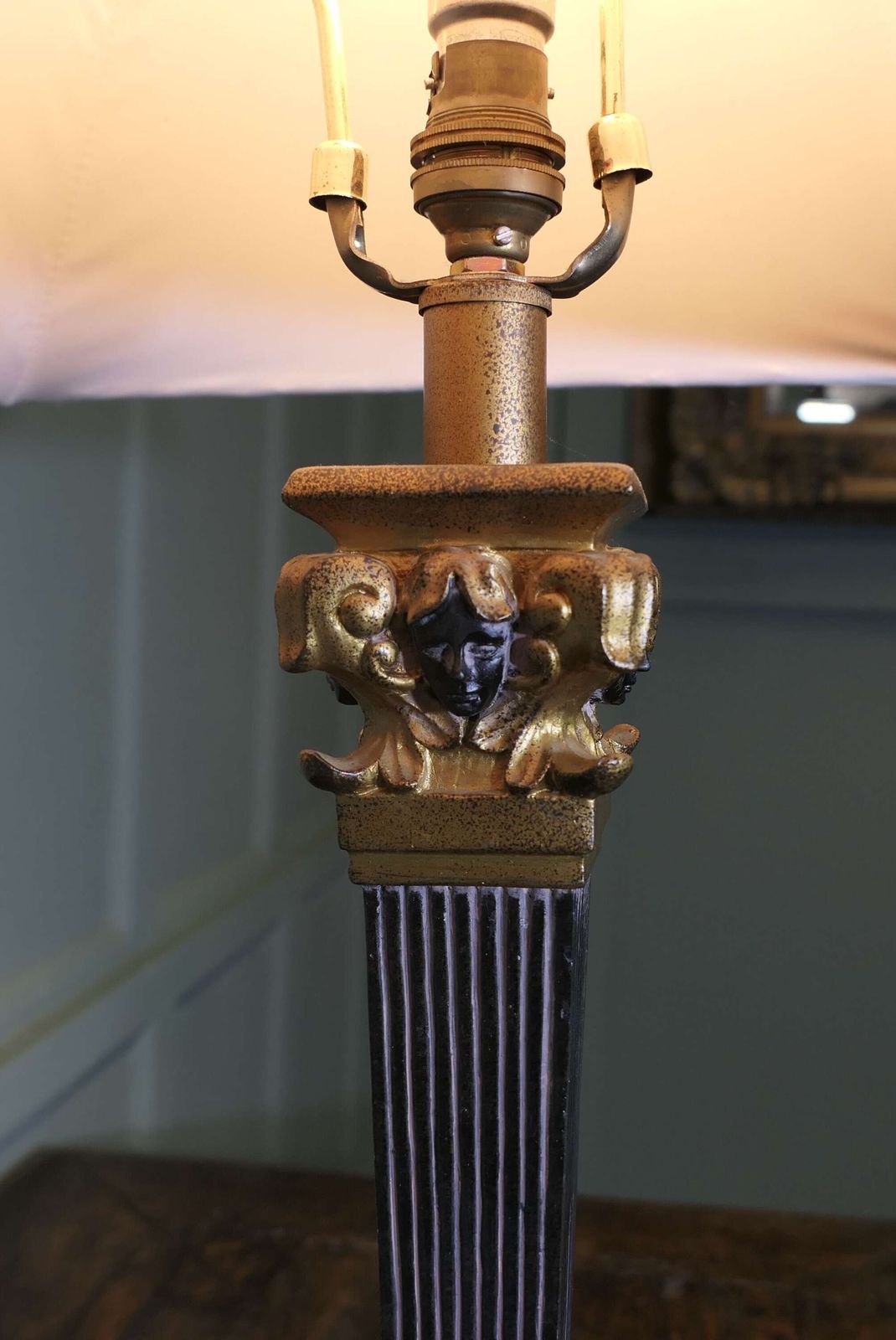 Gothic Style Table Lamp photo vinterior