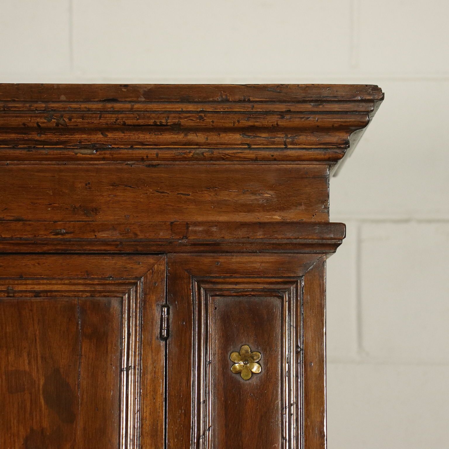 Emilian Baroque Cupboard Walnut Poplar Italy 18th Century photo 2350.0