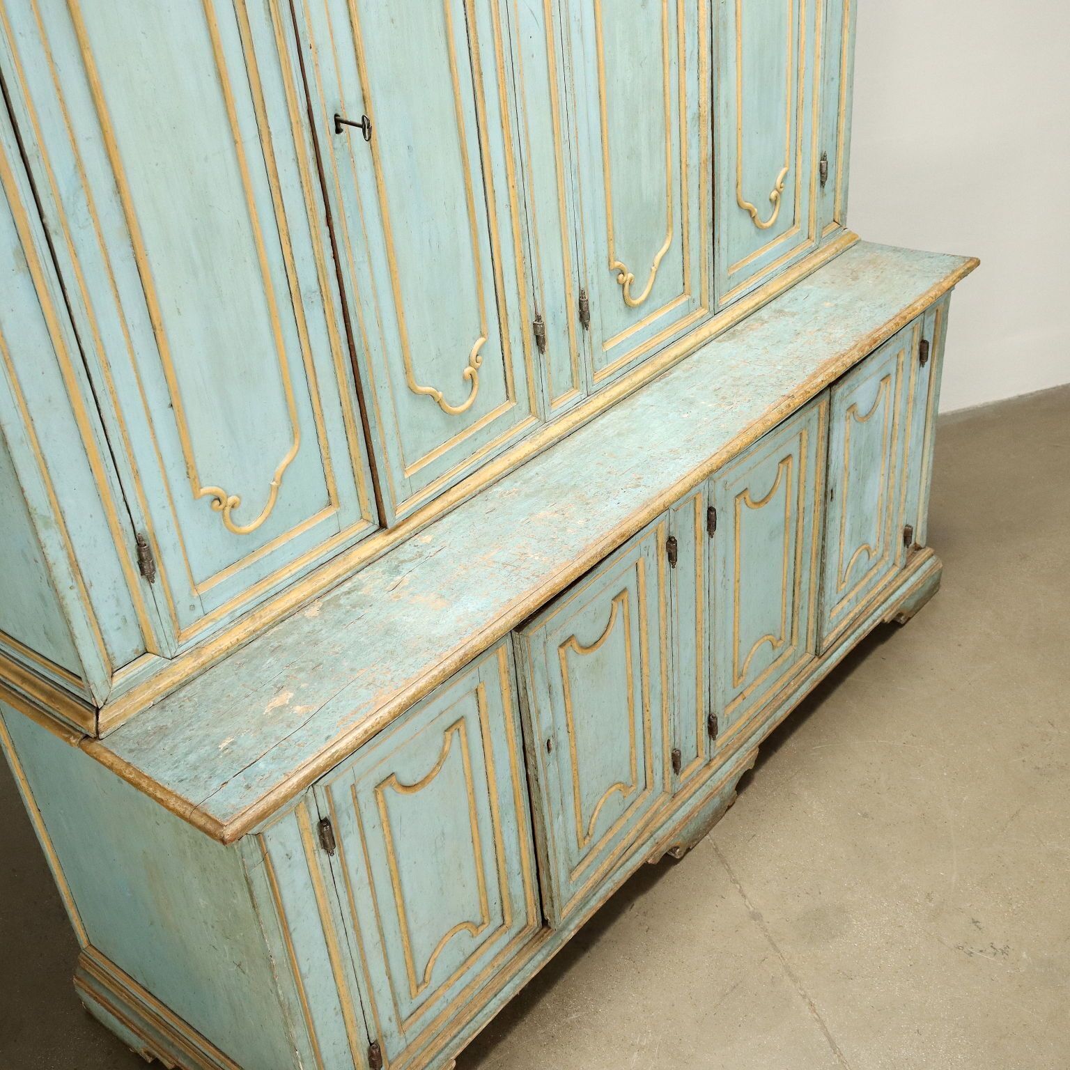 photo vinterior Antique Cupboard Baroque Style Mid XVIII Century Lacquered Wood