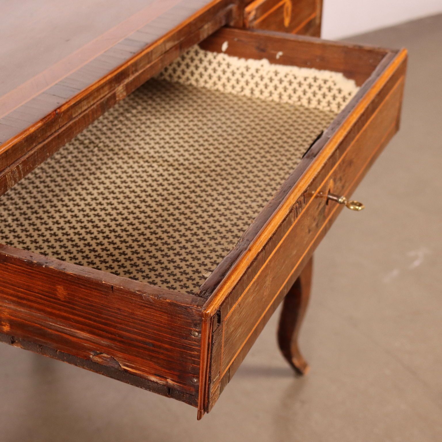 Ancient Neoclassical Writing Desk '700 Exotic Wood Veneer Silver Fir photo 3090.0