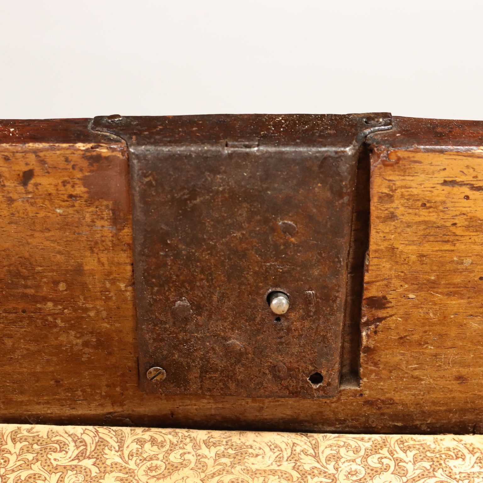 Antique Table Early XVIII Century Chestnut Shaped Feet Drawers photo buy