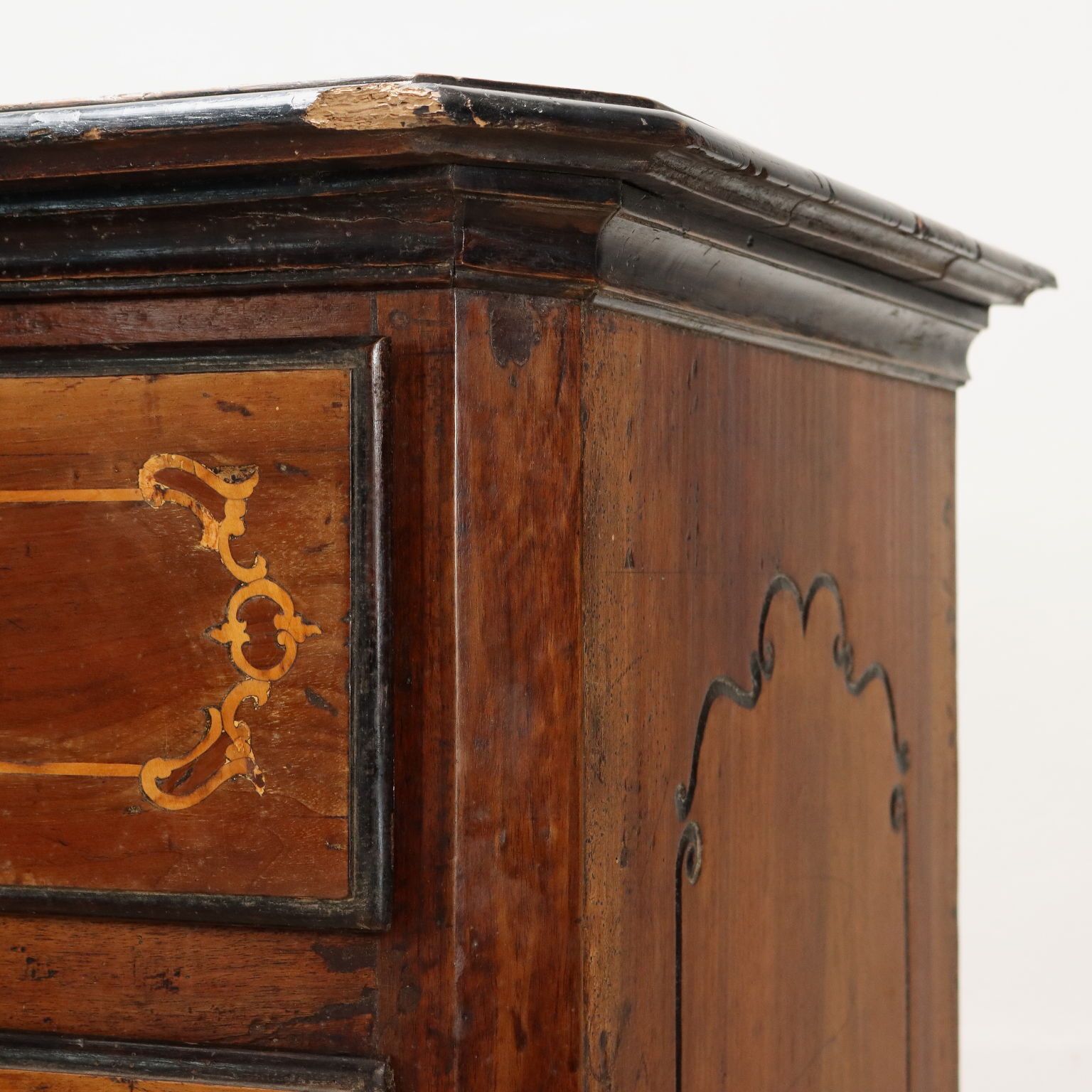 Antique Chest Of Drawers Walnut 4 Drawers Italy XVIII Century photo Furniture
