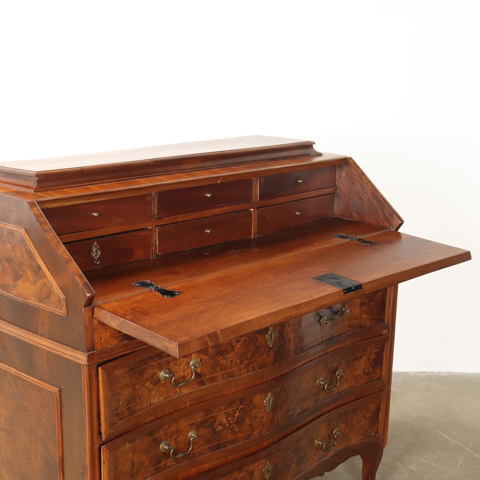 Baroque Cabinet Walnut 4 Drawers Italy XVIII Century photo for sale