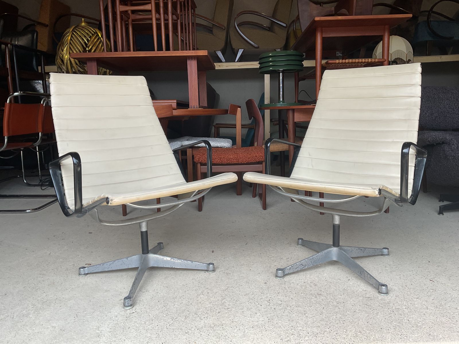 Pair Of Charles & Ray Eames For Herman Miller Co. Group Lounge Chairs, Model 681/82, C. 1959 photo 1585.0