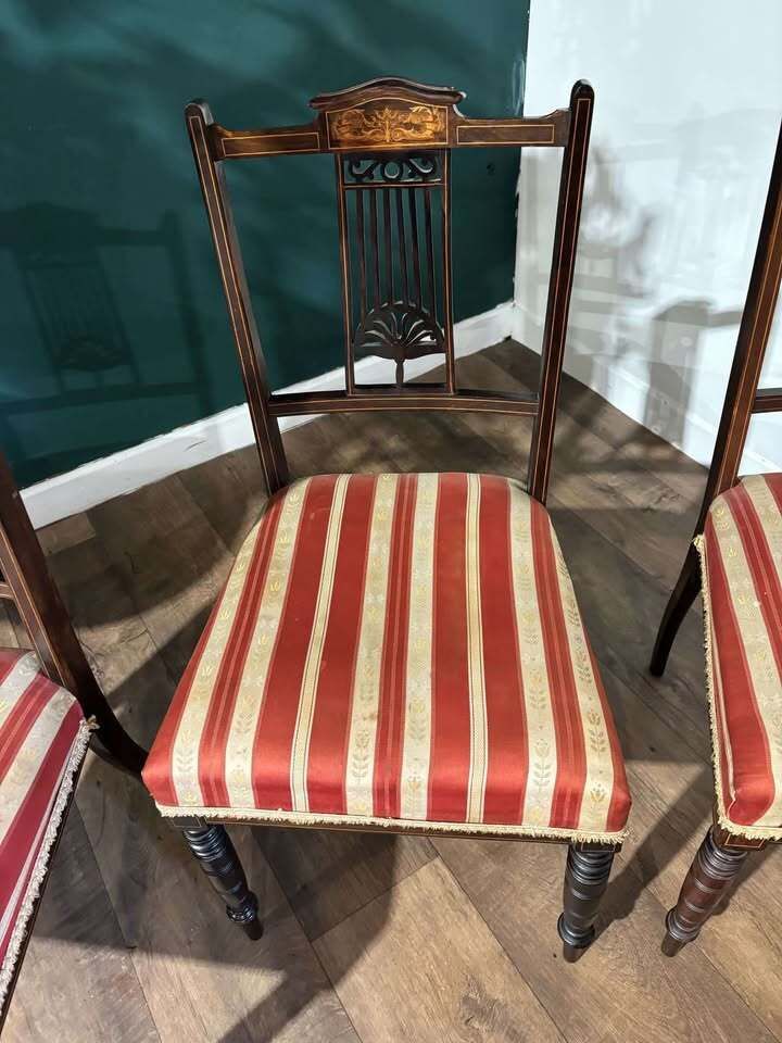 Set Of Four Late Victorian Mahogany Dining Chairs photo vinterior