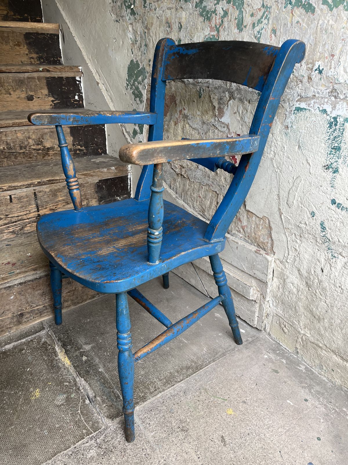 225.0 Blue Painted Victorian Elm And Beech Windsor Carver Chair photo