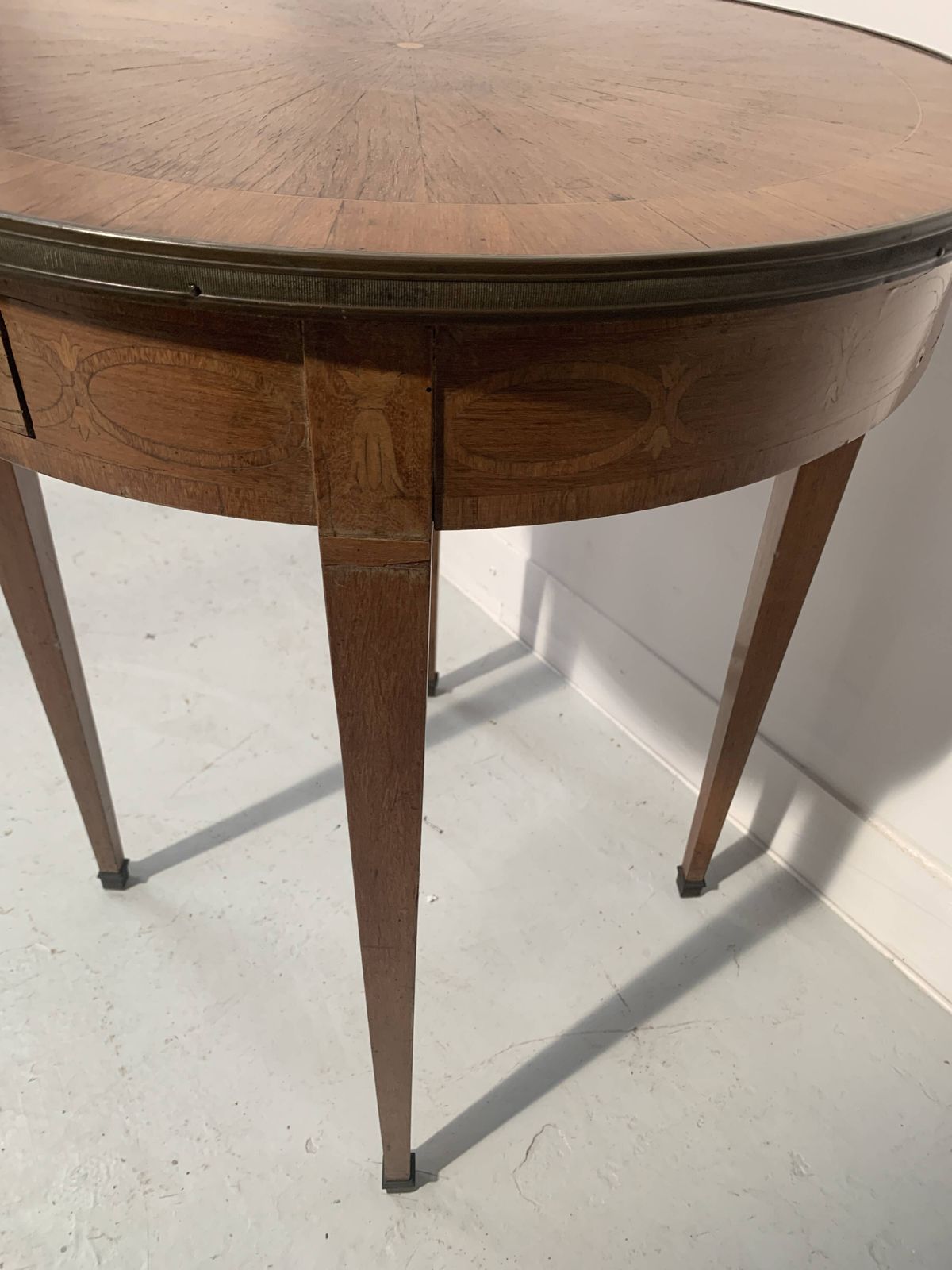 Round Louis XVI Style Pedestal Table In Marquetry Wood, 20th Century photo Home Decor