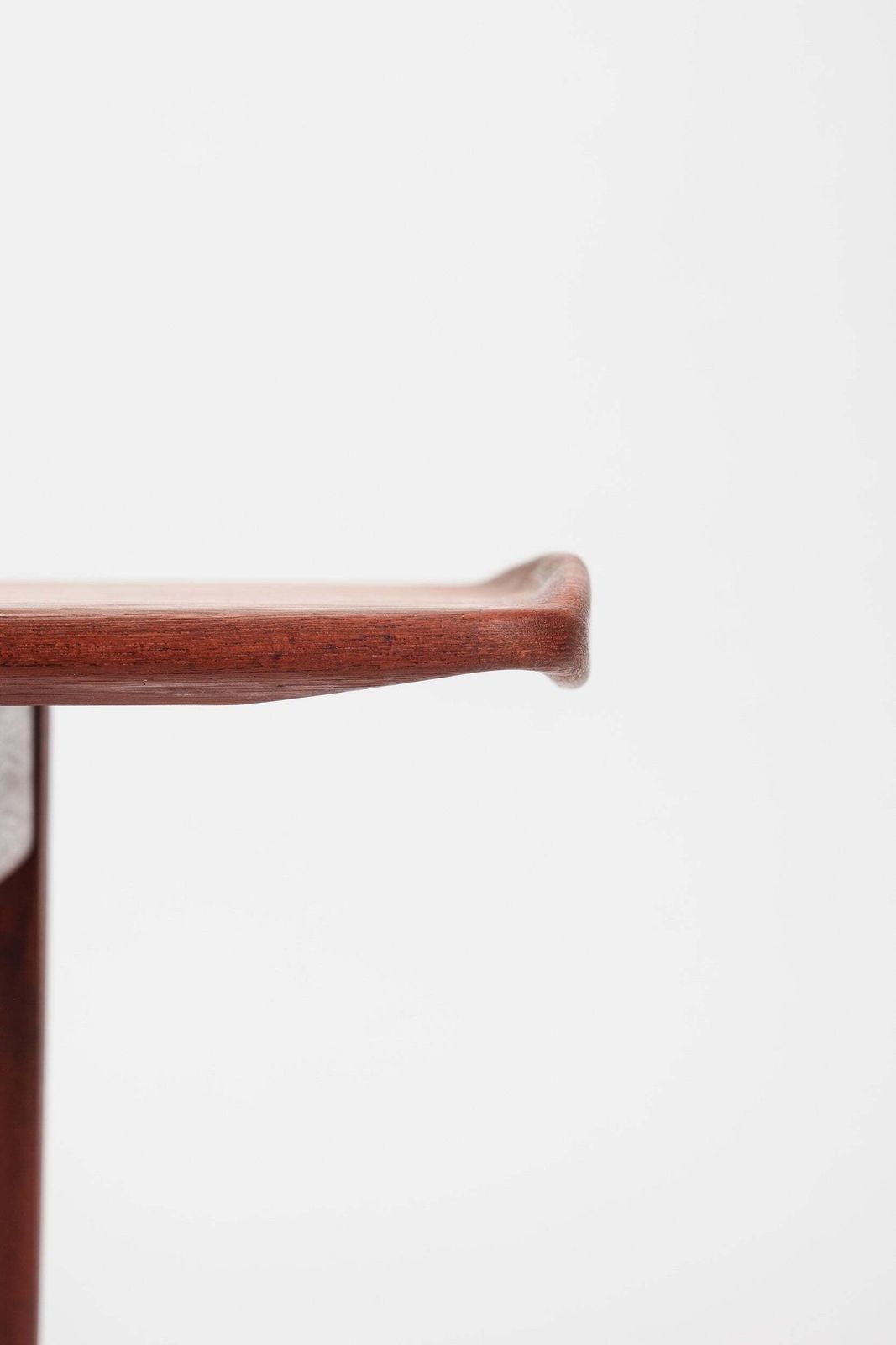Toove & Edvard Kindt Larsen Club Table, Denmark, 50s photo vintage