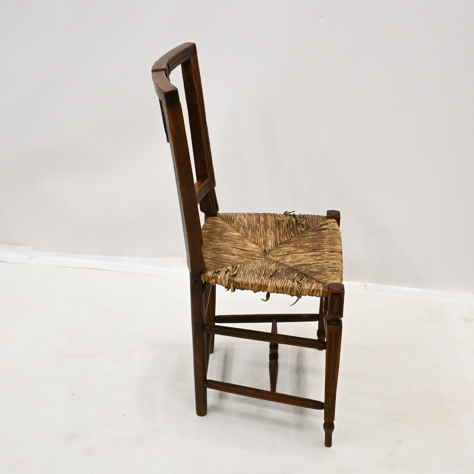 Set Of 7 Georgian Dining Chairs With Rush Seats Back Carvings Free Uk Delivery photo for sale